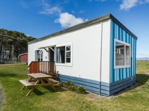 Foxton Beach TOP 10 Holiday Park