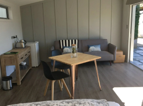 Kohi Beach Bed & Breakfast