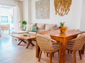 Beach Garden ground floor condo, D1