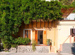 Apartment on the Boulevard of Santa Maria La Scala Near the Sea