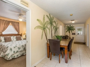 Coconut Breeze Iii 3 Bedroom Home by RedAwning