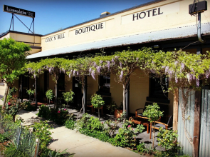 CocknBull Boutique Hotel