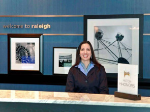 Hampton Inn & Suites Raleigh/Crabtree Valley