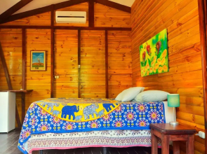 Hotel Cabinas La Playa