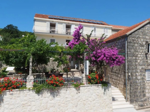 Apartments & Room Eva Slano