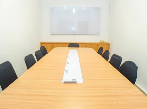 "Hapsari Syariah By Oyo Rooms"
