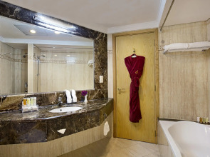 City Seasons Hotel Dubai Airport