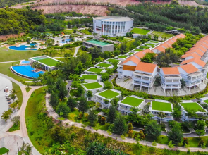 HARRIS Resort Barelang Batam