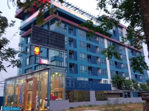 OYO 75592 Blue Tel Residence