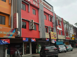 OYO 90273 Mz Hotel