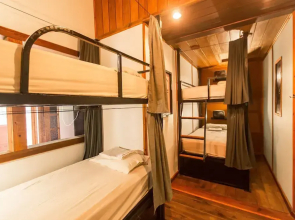 Bambuda Lodge - Hostel