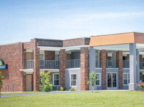 Days Inn by Wyndham Cave City