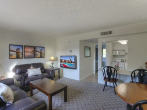 Park Suites at 242 - Free Golf