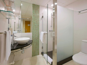 Holiday Inn Express Causeway Bay Hong Kong by IHG