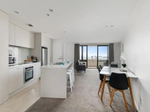 Beautiful Sky Tower View Home near K' Road w/ Free Parking