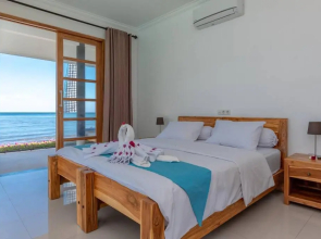 Villa Lovina Beach 1