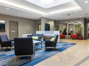 Toluca Hills Apartments By Avalon