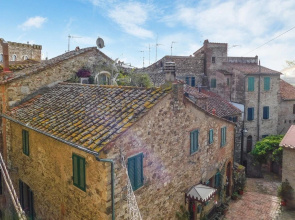 Nice Apartment in Suvereto With 2 Bedrooms and Wifi