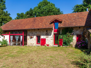 Charming And Romantic Domain With 5 Gites
