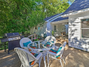 'riverside Hide-a-way' w/ Patio, Bbq, Fishing Pier