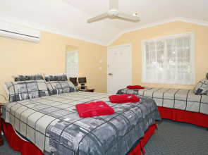 Jacaranda Guest House