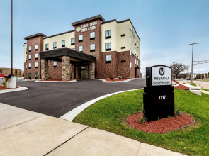 Cobblestone Hotel & Suites – Stevens Point