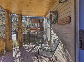 Resort Perks & Mtn Views: Breckenridge Cabin!