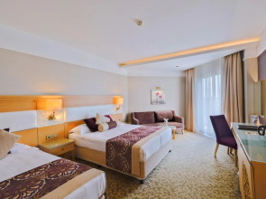 Villa Side Residence