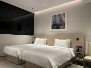 Отель Meichen (ex Aerotel Beijing Daxing International Airport)