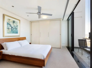 North Sydney Modern 2 BDR Apart 8 KIA