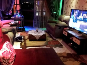 Private Room In Apartment with Sea View