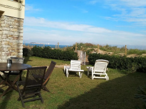 Sea front apartment in Platja Pals with terrace and parking