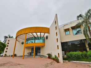 Infocity Club And Resort