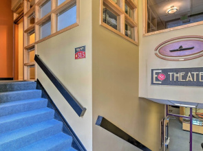 Idyllic Dtwn Anchorage Condo w/ Fireplace!