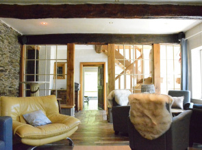Charming Holiday Home In Bièvre With Sauna