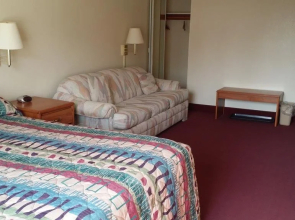 Budget Host Inn