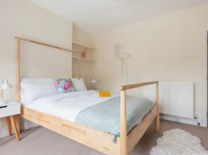 Canary Way - Four Bed Home in Summertown