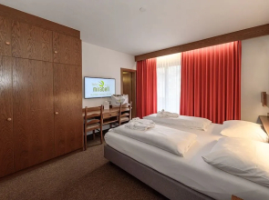 Hotel Mirabell