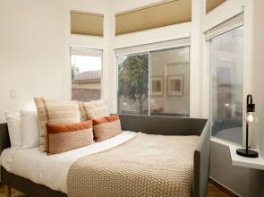 Petit Sahara by Avantstay Desert Escape w/ Pool, Outdoor Dining & Table Tennis!