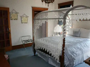 Franklin Street Station Bed&Breakfast