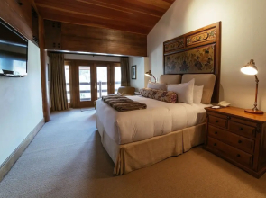 Flagstaff Two Bedroom 2 Apartment Hotel by RedAwning