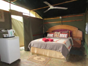 3 bed Bush-tent Under 3 Trees, for Couple Plus Chaperone Free Lionhyena Sounds
