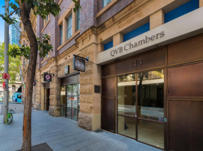 YEHS Hotel Sydney QVB