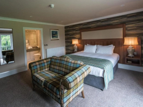 Dunadry Hotel and Gardens