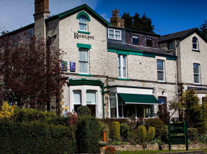 Raincliffe Hotel