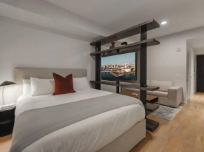 Spacious King Studio at Downtown Miami