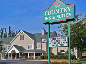 Country Inn & Suites by Radisson, Freeport, IL