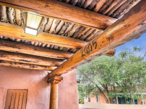 Corazon - Historic Luxury, Just Blocks to the Plaza, Excellent Outdoor Space