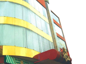 Gold Center Hotel