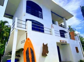 Show Pony Beach Resort